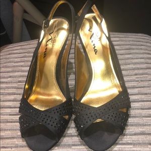 NEVER WORN!! Nina black with rhinestone heels